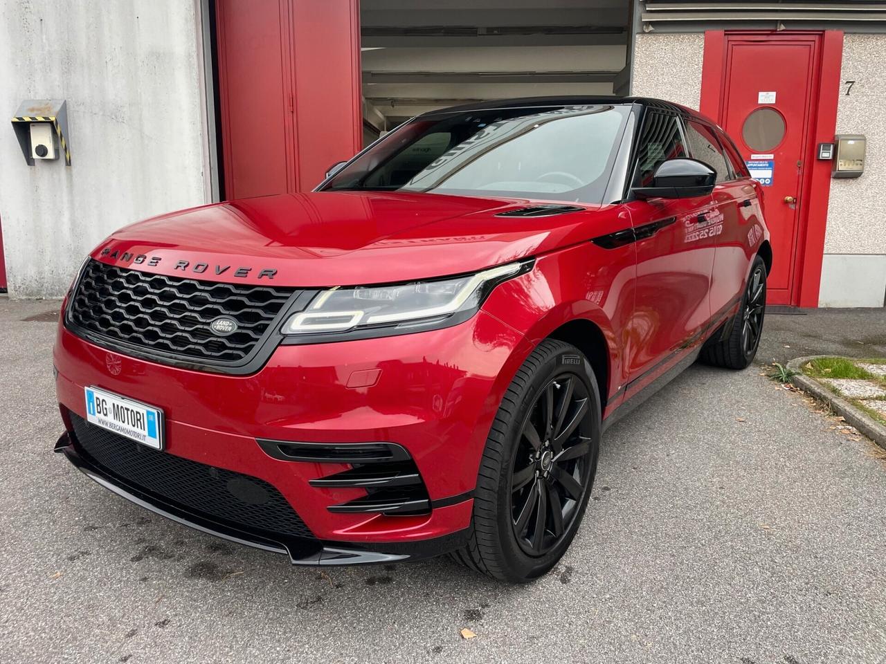 Land Rover Range Velar 2.0 I4 R-Dymanic HSE