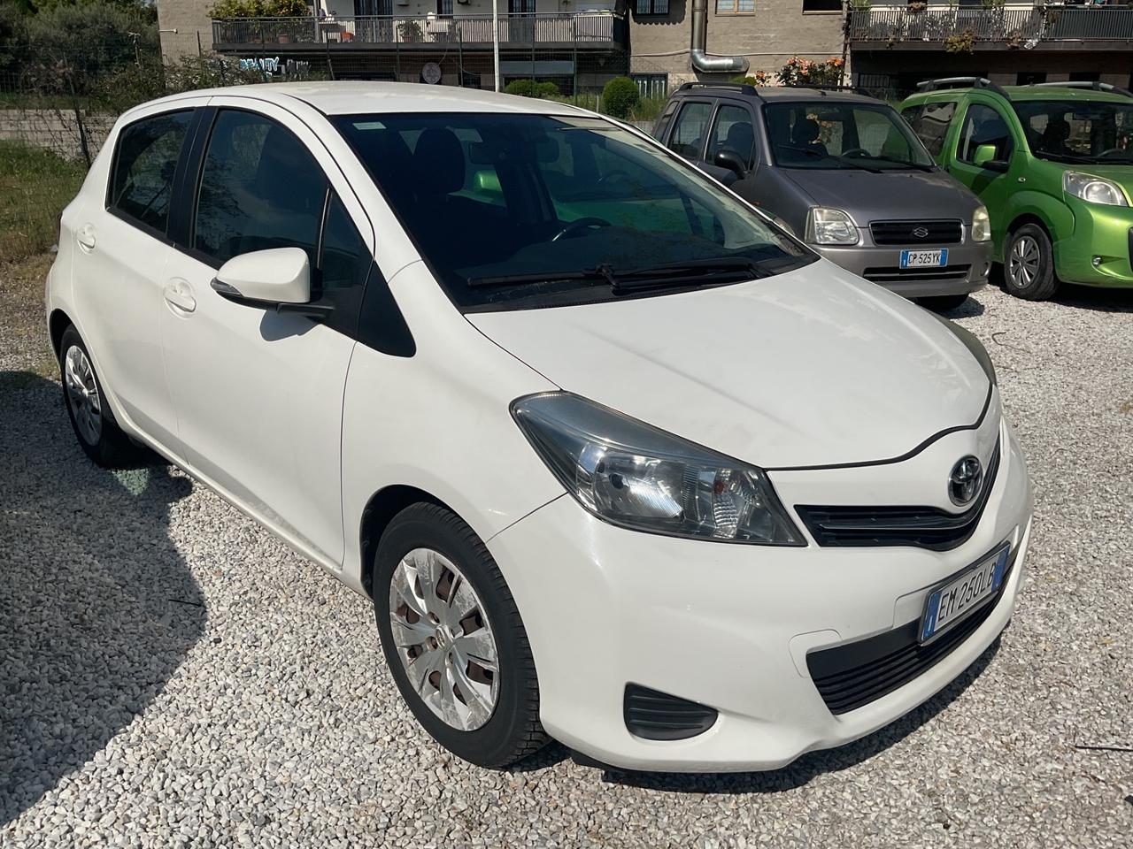 Toyota Yaris 1.0 5 porte Lounge