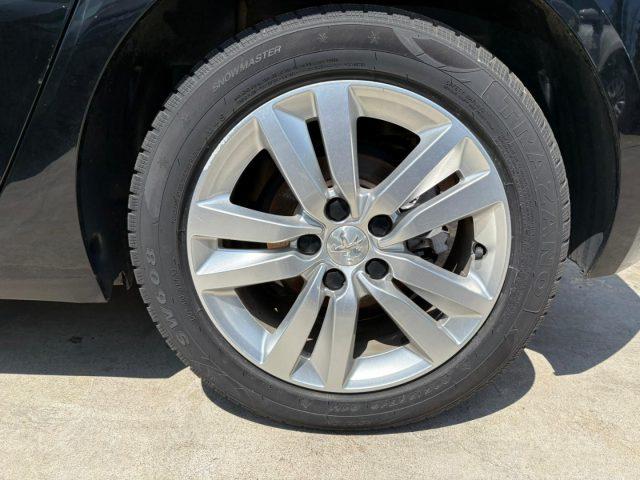 PEUGEOT 308 BlueHDi 130 S&S Business