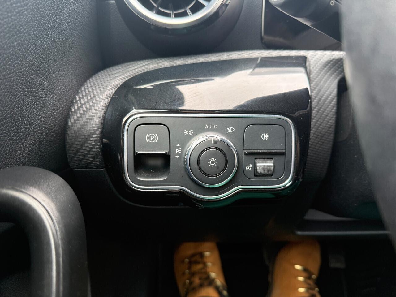 Mercedes-benz A 180 A 180 d Automatic Premium