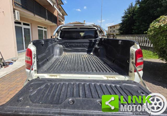 MITSUBISHI L200 2.4 DI-D/154CV Double Cab Intense NO IVA