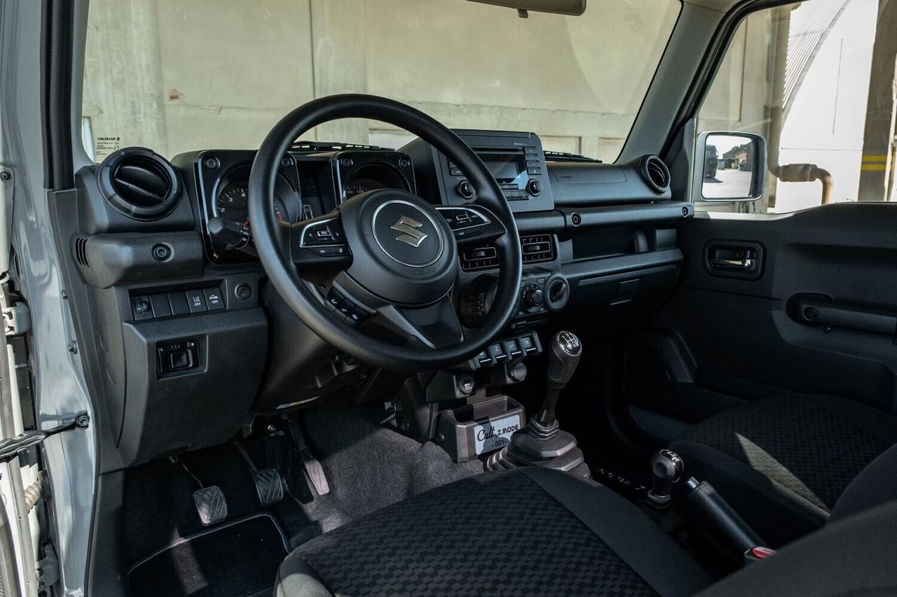 Suzuki Jimny ZMODE Pick-Up Cult Edition