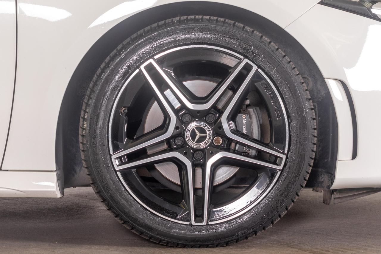 Mercedes-Benz A 180 Premium Amg Night Auto 136 Cv