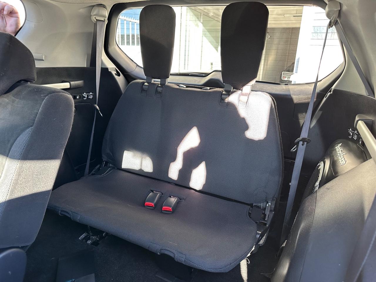 Mitsubishi Outlander 2.4 MIVEC Instyle 7 p.ti