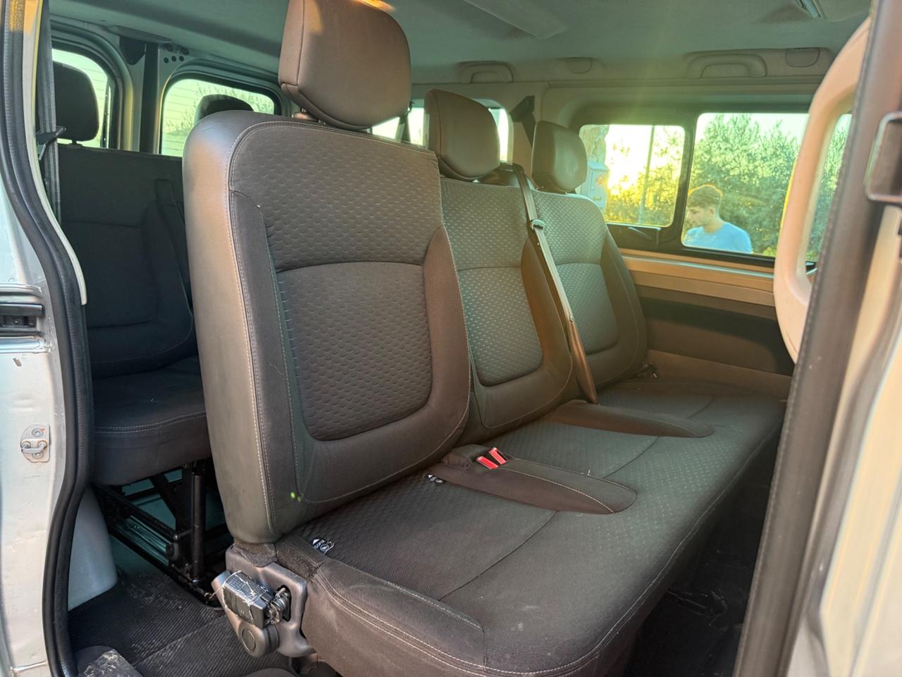 Opel Vivaro 9 POSTI DIESEL 120 CAVALLI