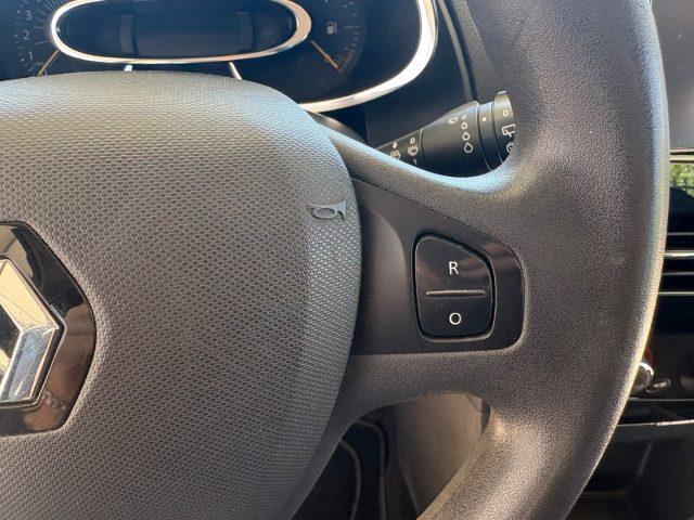 RENAULT Clio 1.2 75CV 5 porte Wave EURO 5 OK NEOPATENTATI