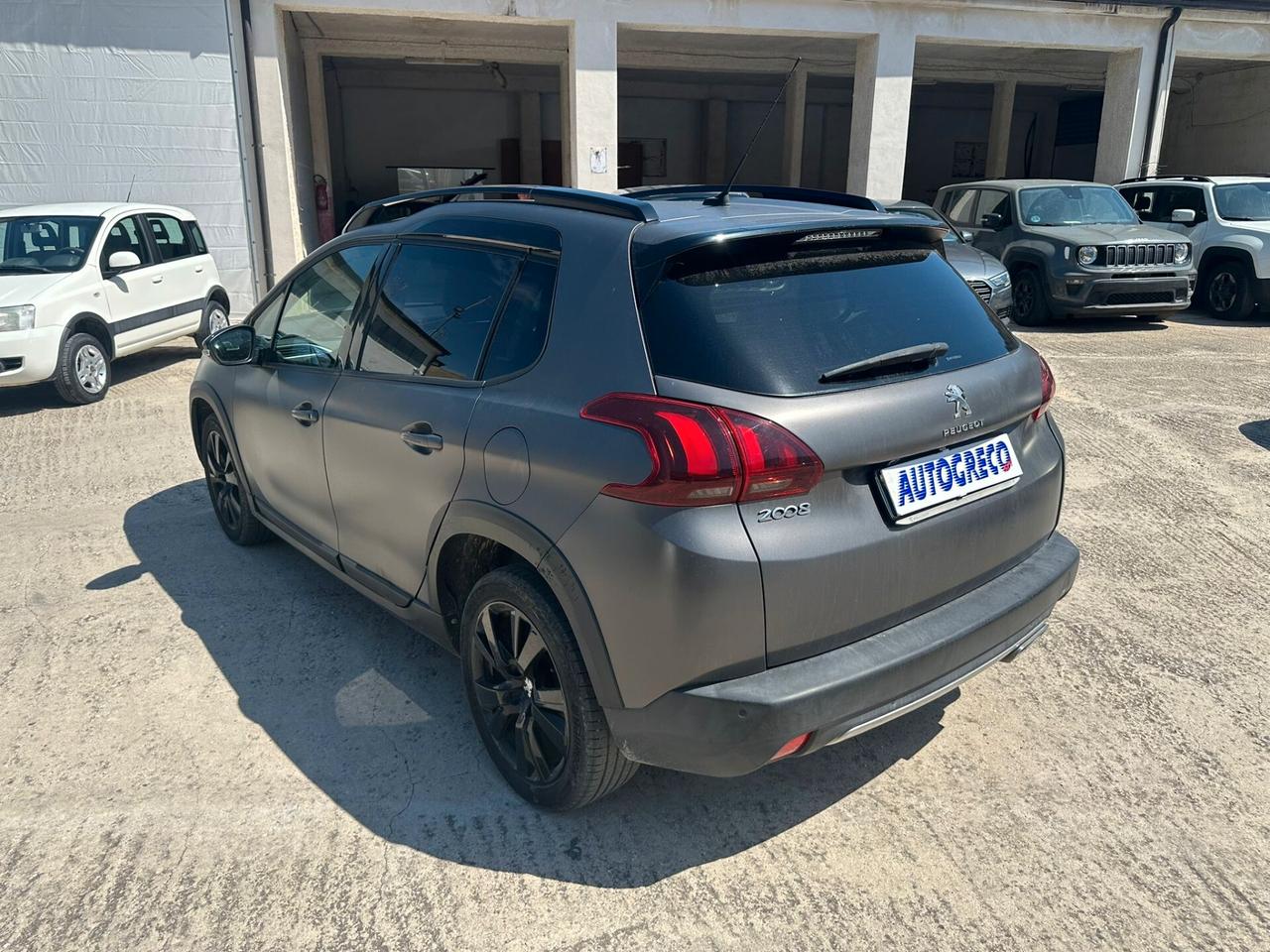 Peugeot 2008 BlueHDi 120 S&S Black Matt