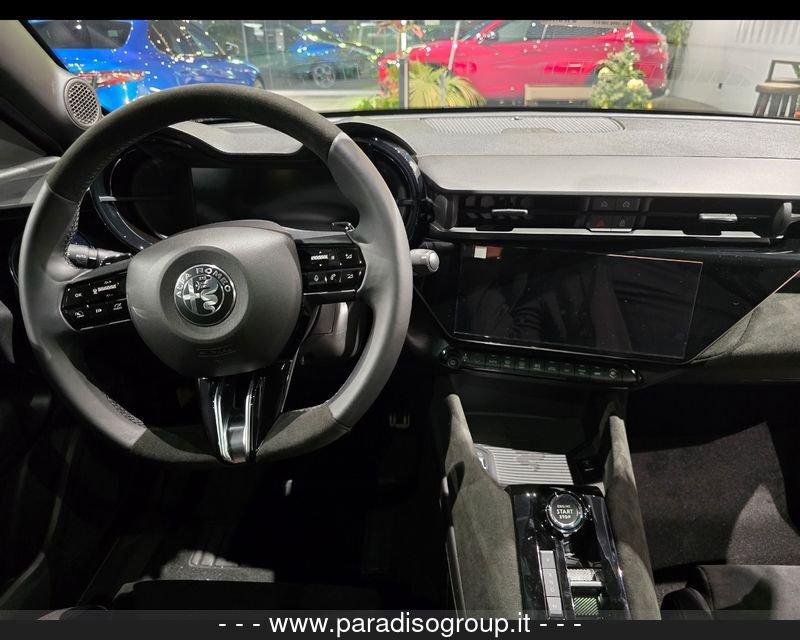 Alfa Romeo Junior Milano Ibrida Ibrida Ibrida Speciale1.2 145cv Hybrid Edct6