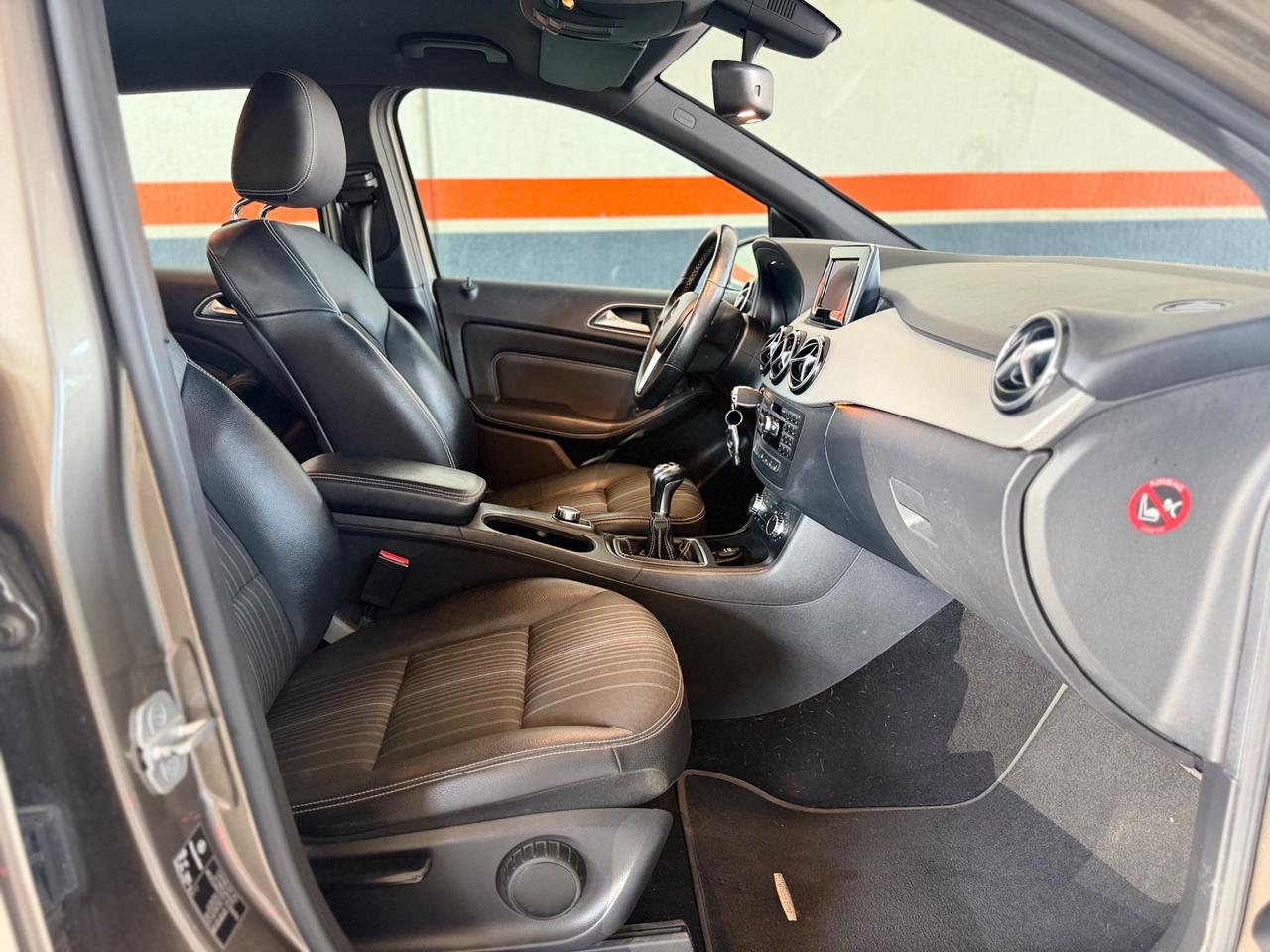 Mercedes-benz B 180 CDI BlueEFFICIENCY Premium