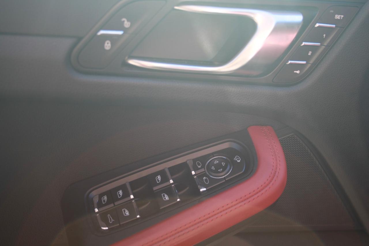 Porsche Macan 2.0 Restyling 252CV PDK - OTTIME CON