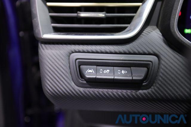 RENAULT Clio FULL HYBRID E-TECH 145 CV 5 PORTE ENGINEERED