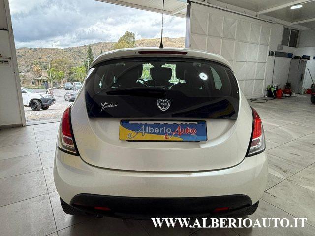 LANCIA Ypsilon 1.2 69 CV 5 porte Platinum