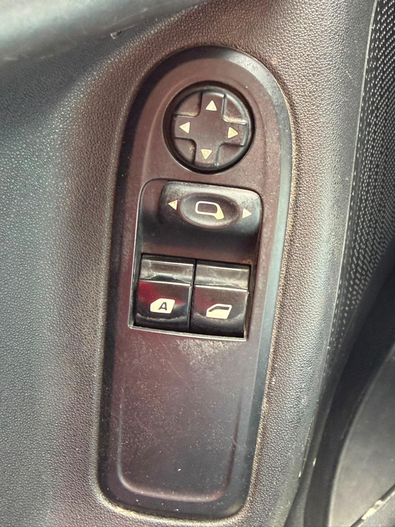 Citroen C3 1.2 Benzina-Neopatentati-Anche Permuta