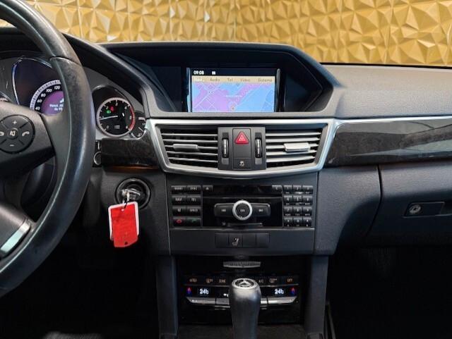 Mercedes-benz E 220 CDI BlueEFFICIENCY Avantgarde