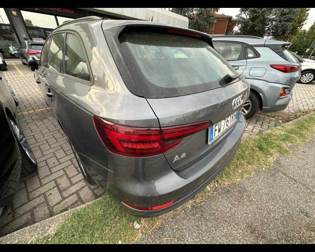 AUDI A4 Avant 35 TDI S tronic Business