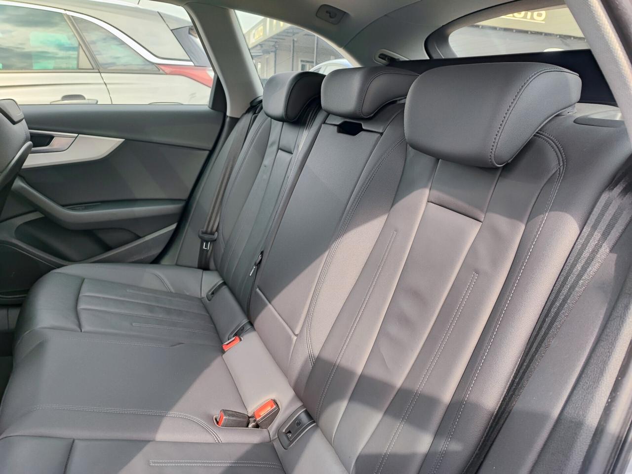 Audi A4 Avant 40 TDI quattro S tronic line edition