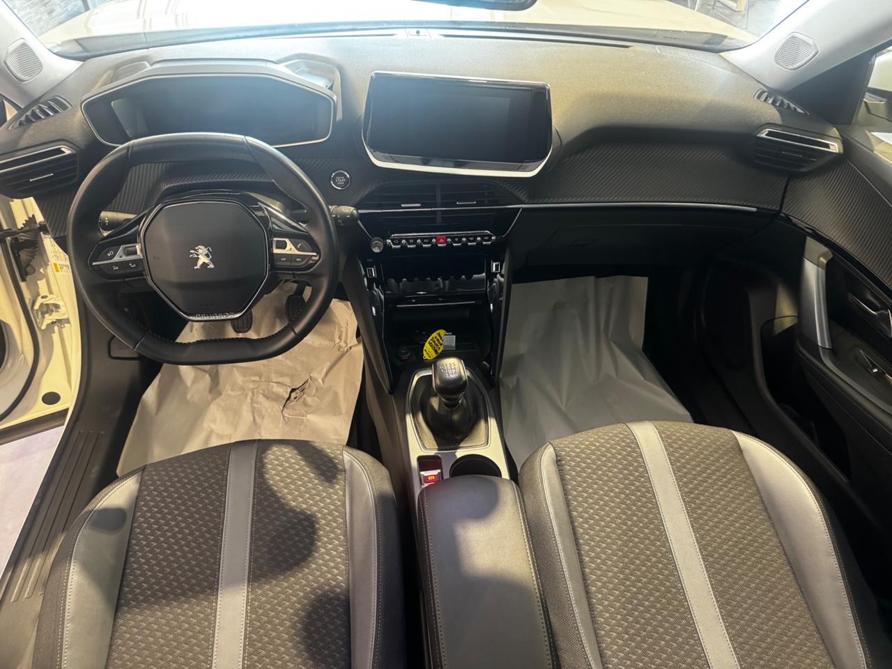 Peugeot 2008 PureTech 100 S&S Allure