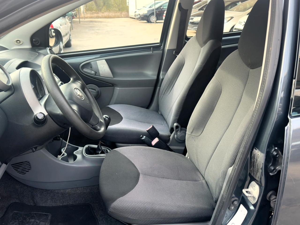Toyota Aygo 1.0 12V VVT-i 5 porte