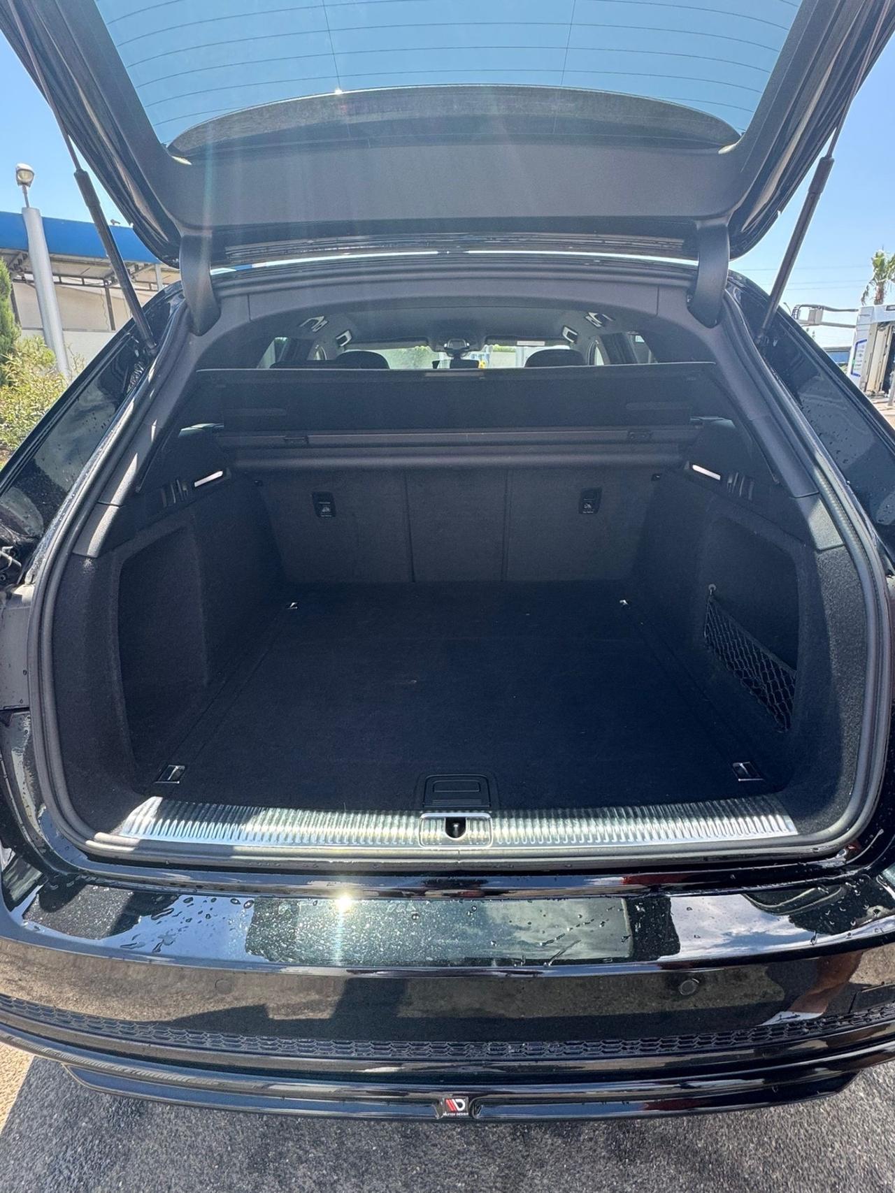 Audi A4 2.0 TDI 150 CV S-Line