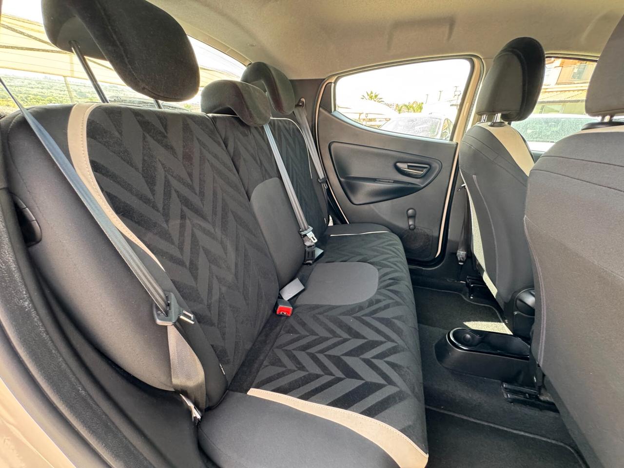 Lancia Ypsilon 1.3 MJT 16V 95 CV 5 porte S&S Silver