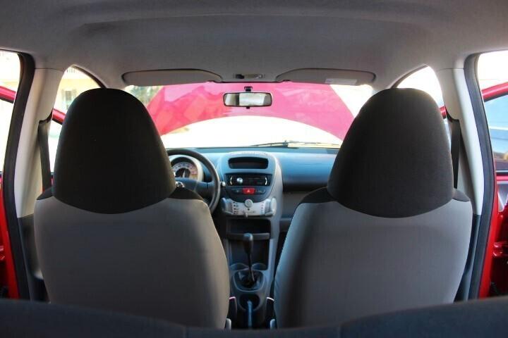 Toyota Aygo 1.0 VVT-i 5 porte Red Edition CLIMATIZZATA UNICA UTILIZZATRICE ESTETICA ESEMPLARE