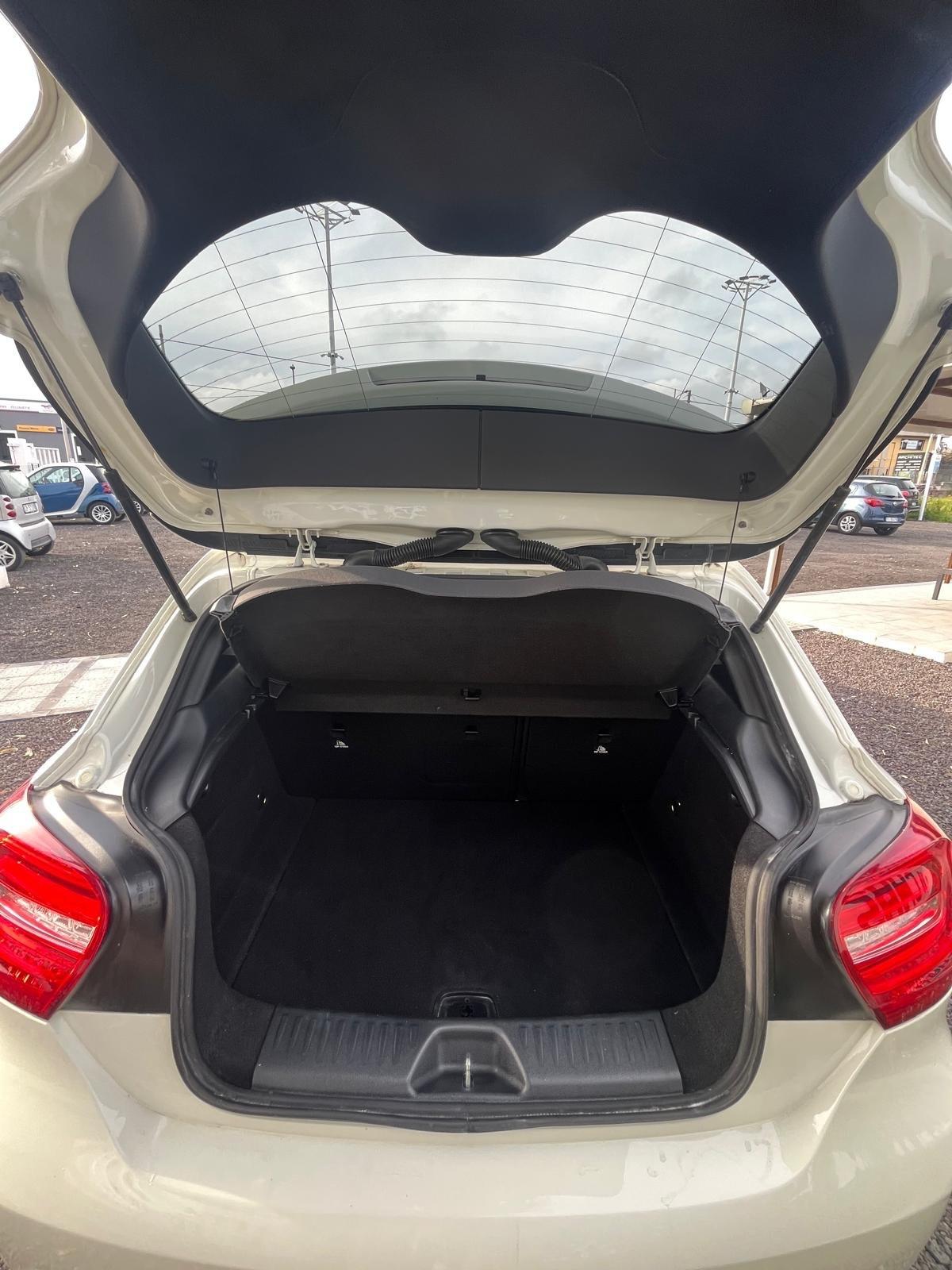 Mercedes-benz A 180 200 CDI Premium