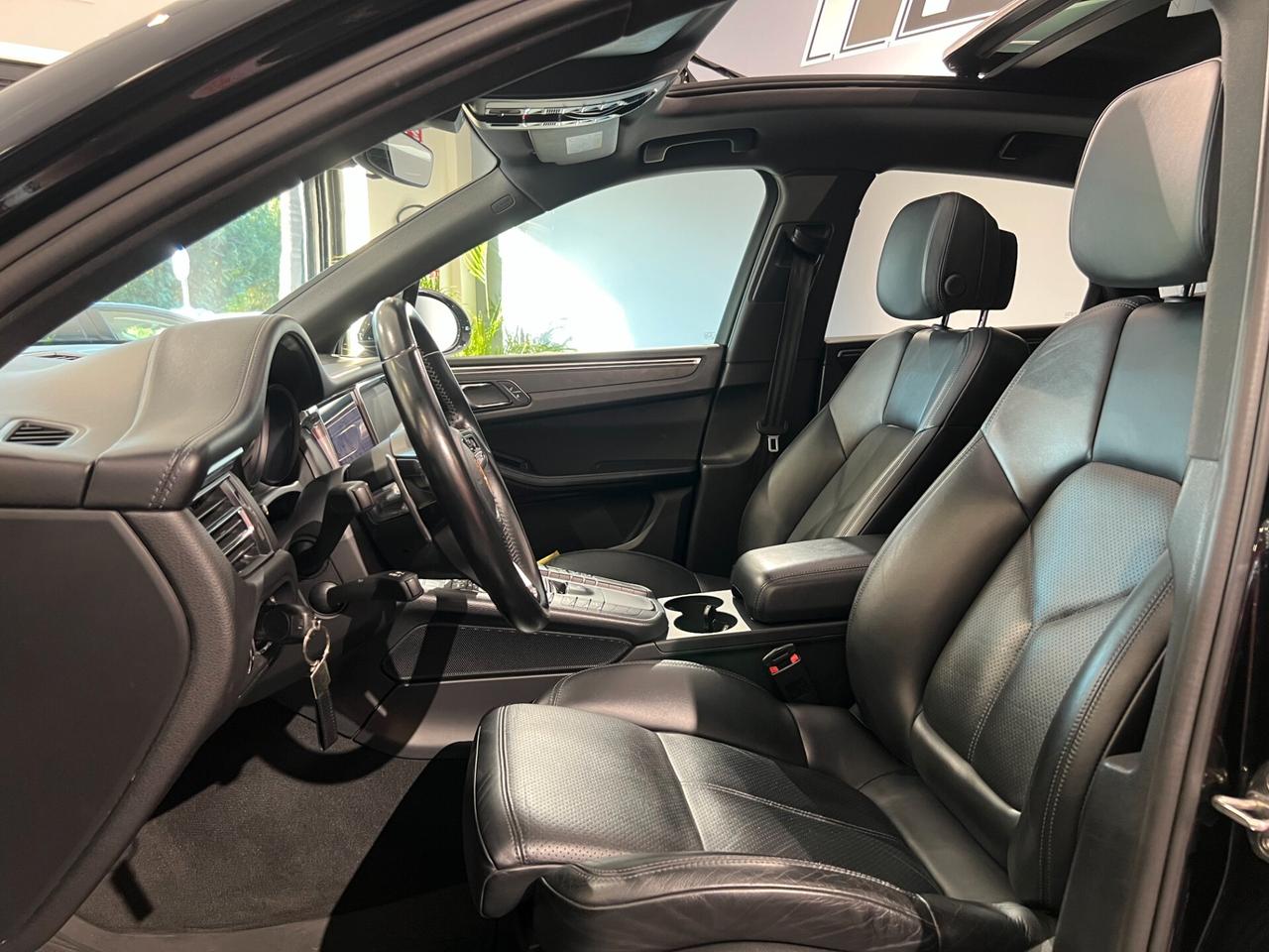 Porsche Macan 2.0 TETTO
