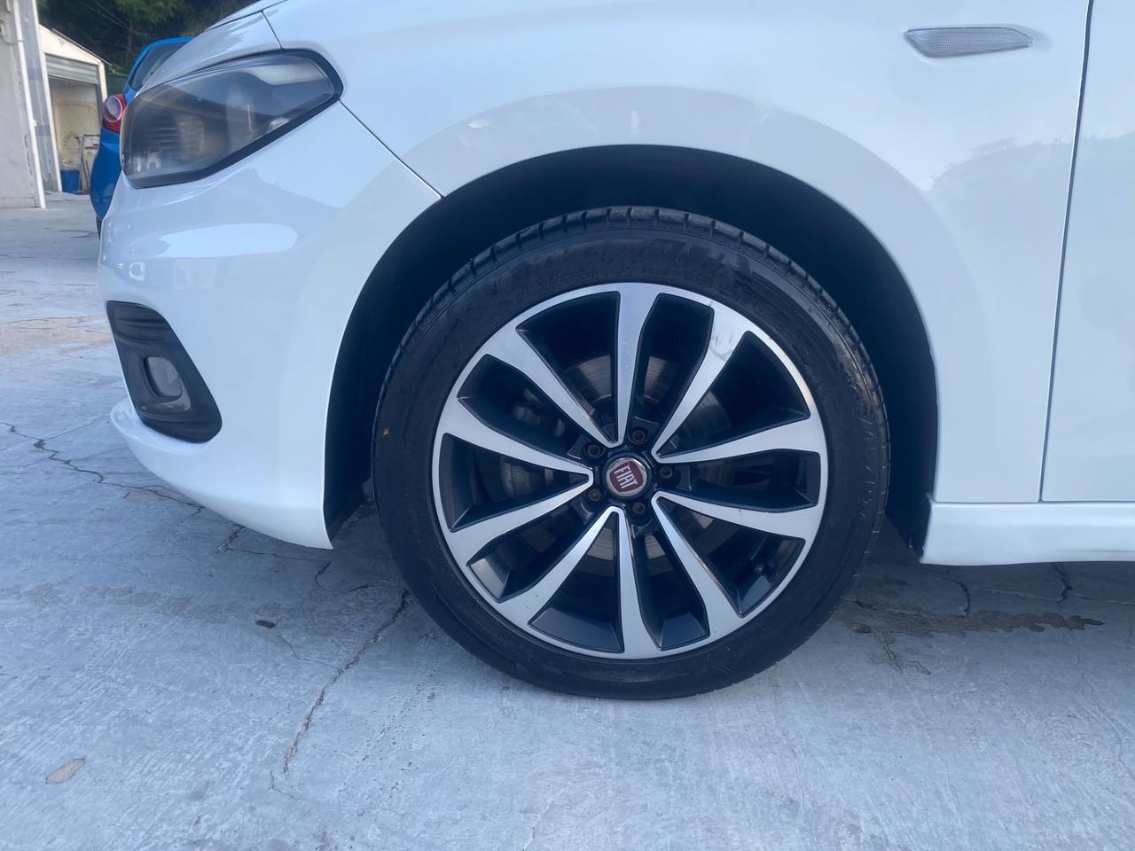 Fiat Tipo 1.6 Mjt 4 porte Lounge