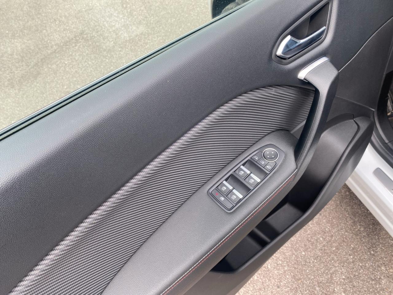Renault Captur Full Hybrid E-Tech 145 CV RS Line