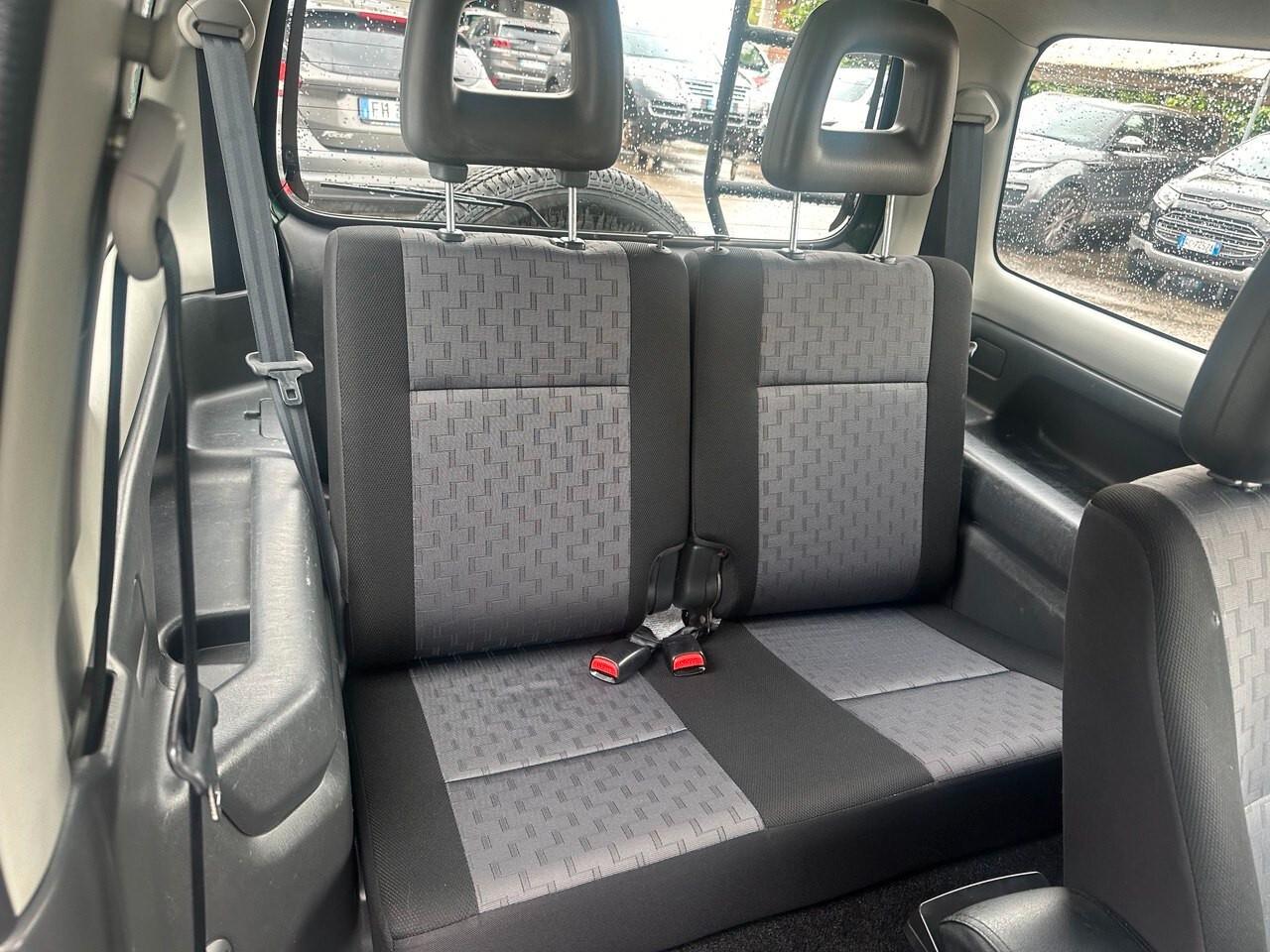 Suzuki Jimny 1.3i 16V cat 4WD JLX
