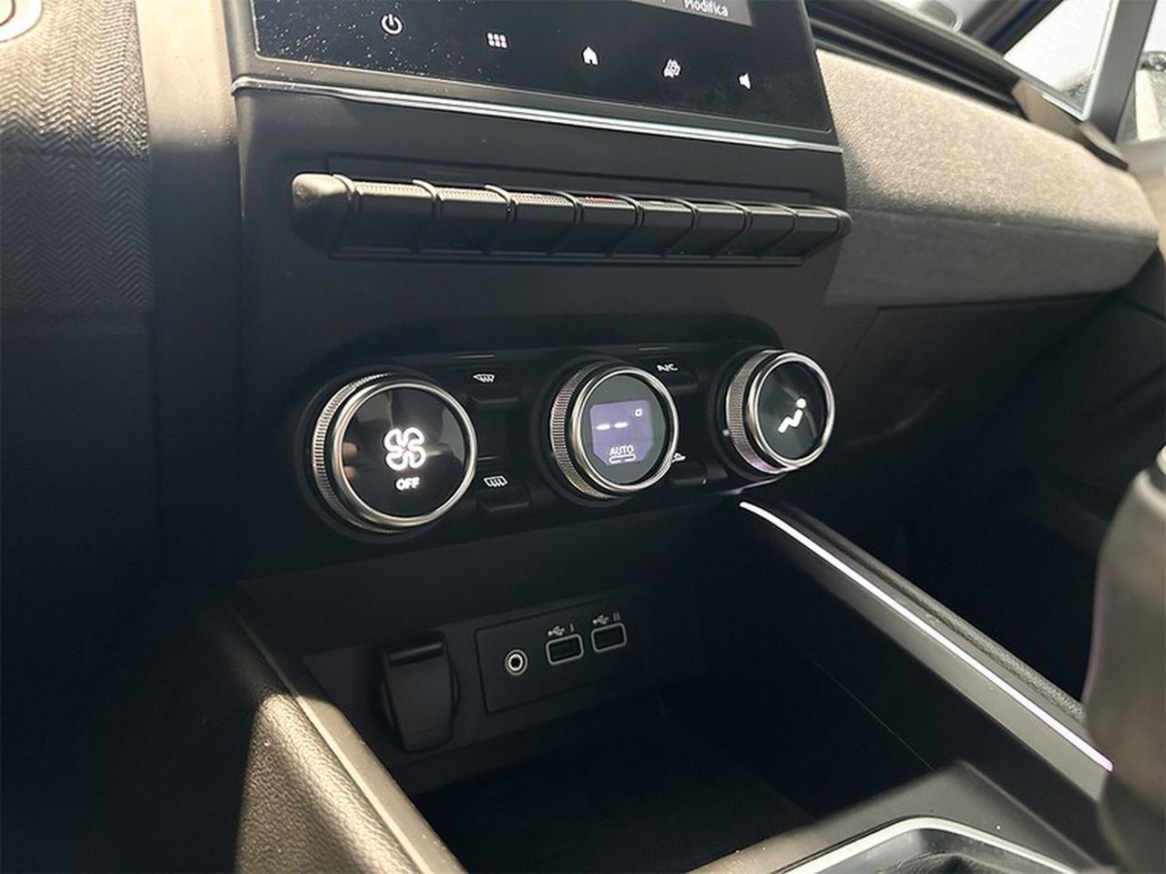 Renault Clio 1.0 tce techno 90cv