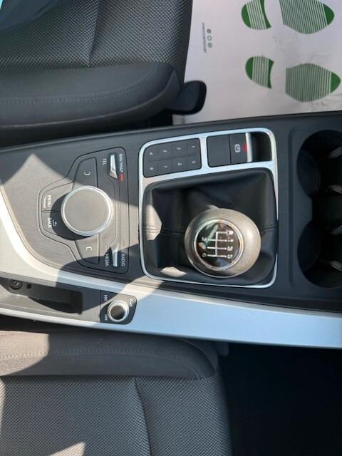 Audi A4 2.0 TDI 150 CV ultra Sport