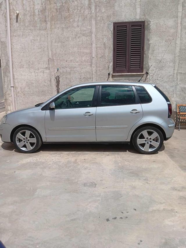 VOLKSWAGEN Polo 1.4/80CV TDI 5p. Sportline