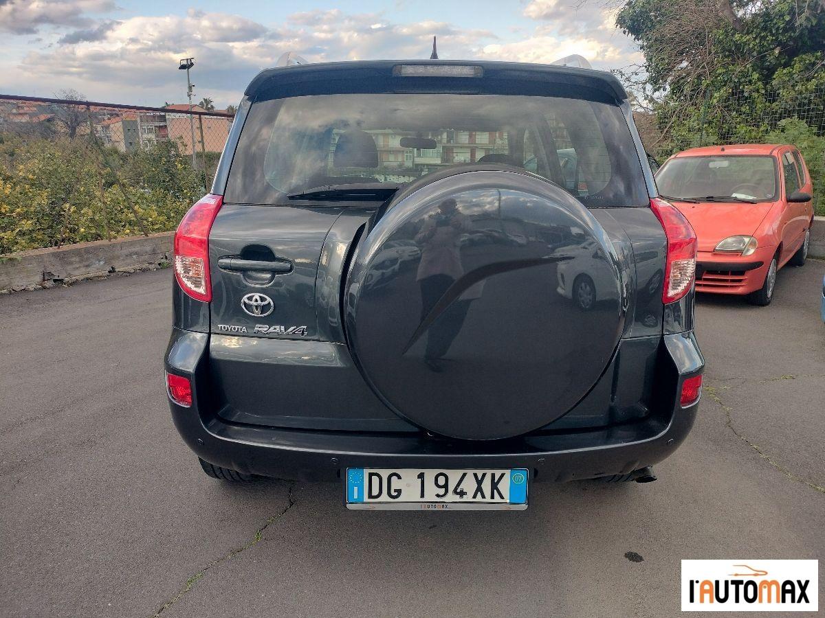 TOYOTA RAV4 2.2 d-4d 136cv