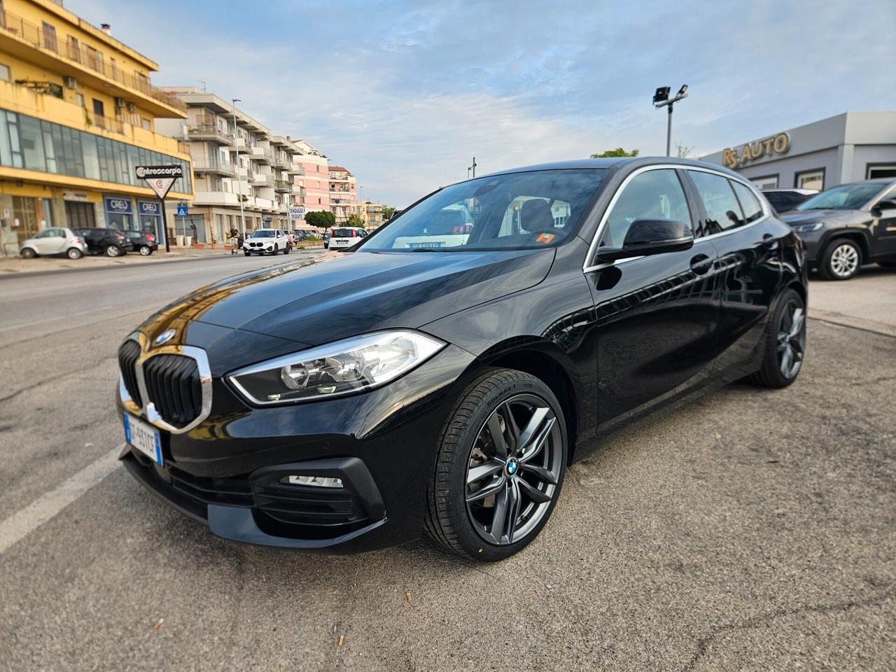 Bmw 116 116d 5p. Business Advantage