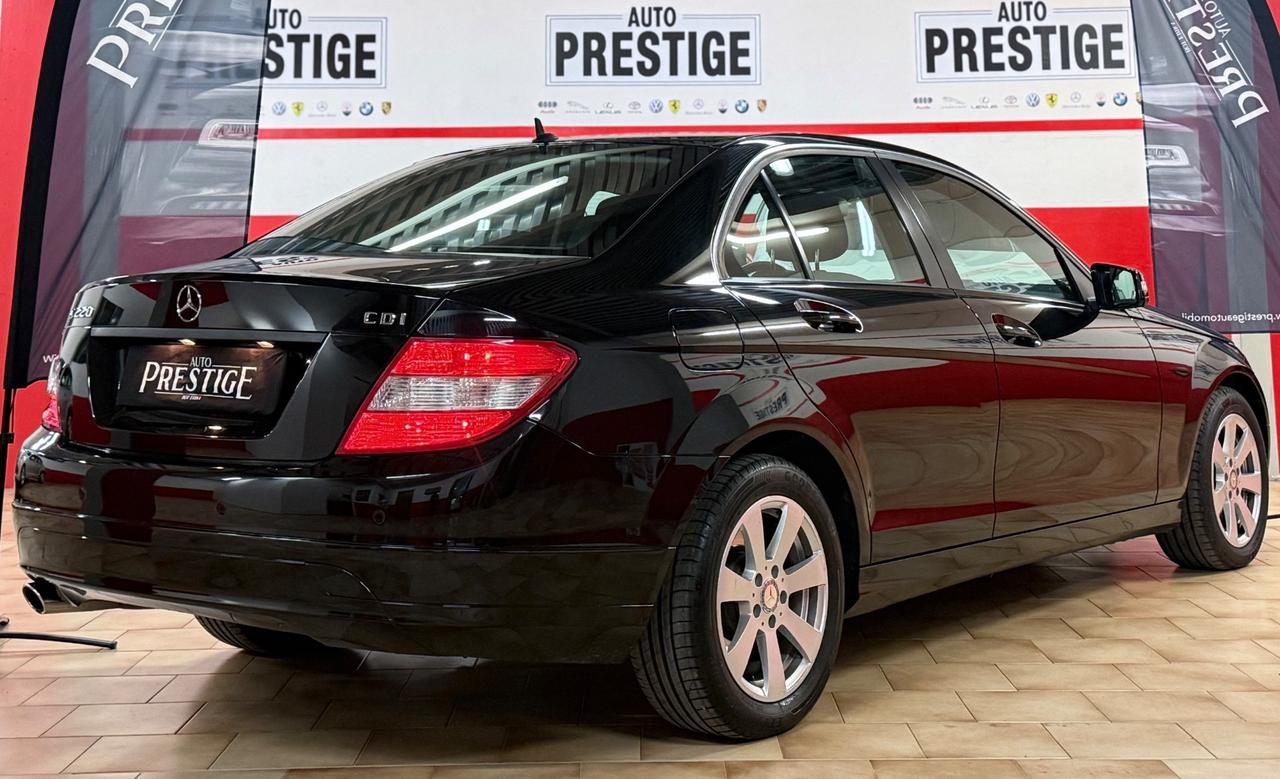 Mercedes-benz C 220 CDI BlueEFFICIENCY Avantgarde AMG