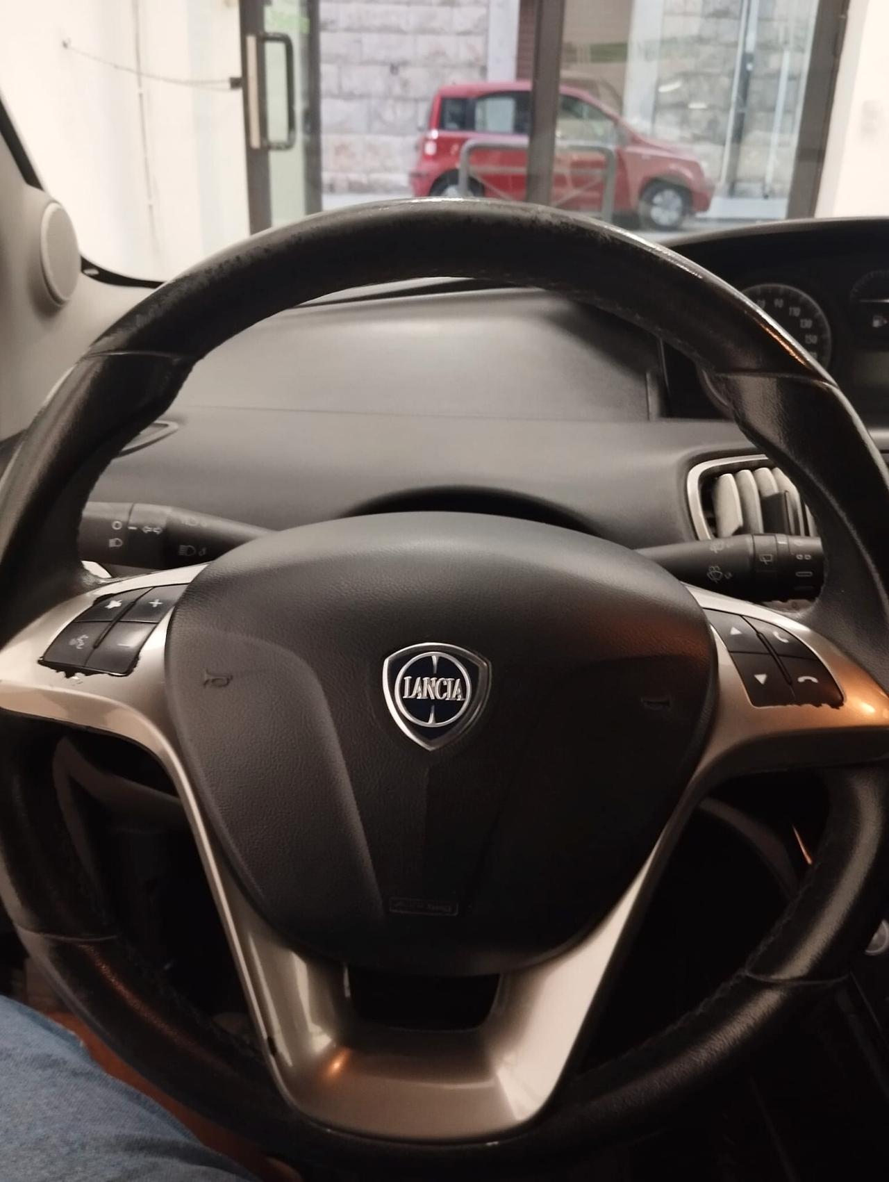 Lancia Ypsilon 1.2 69 CV 5 porte GPL Ecochic Mya