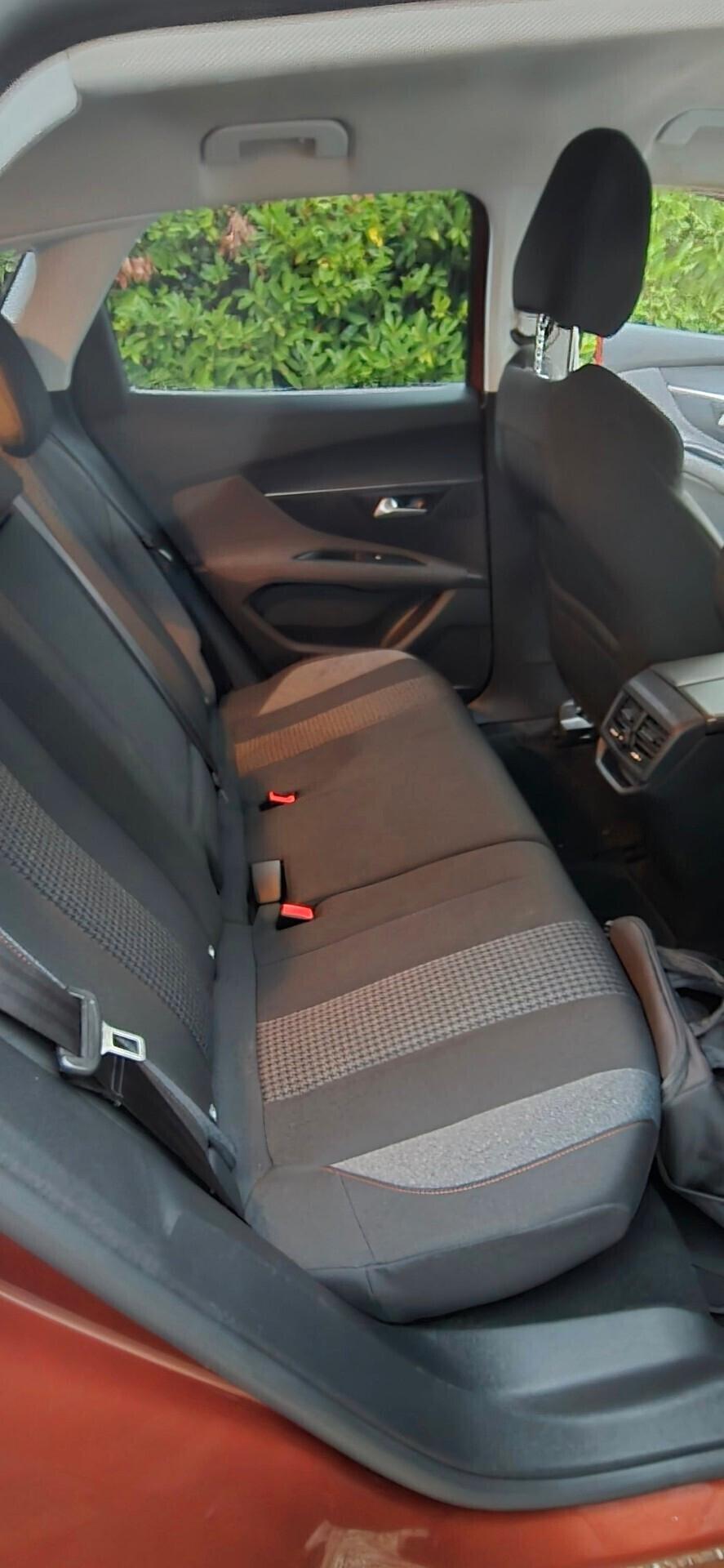 Peugeot 3008 BlueHDi 130 S&S EAT8 Allure ok neo patentati