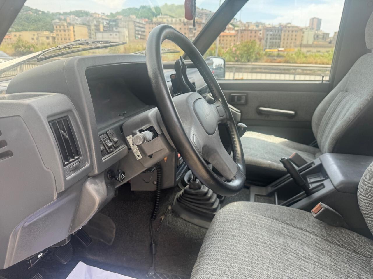 Nissan Patrol GR 2.8 TD intercoller 5posti