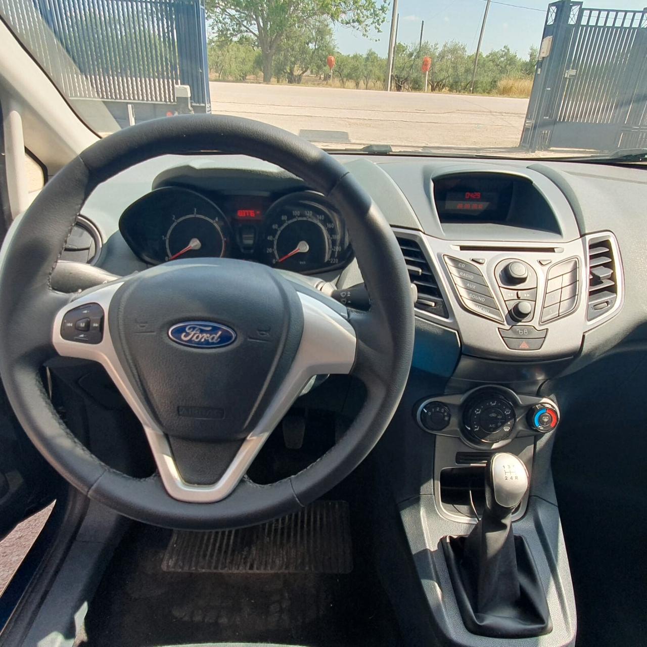 Ford Fiesta 1.4 TDCi 70CV 5 porte