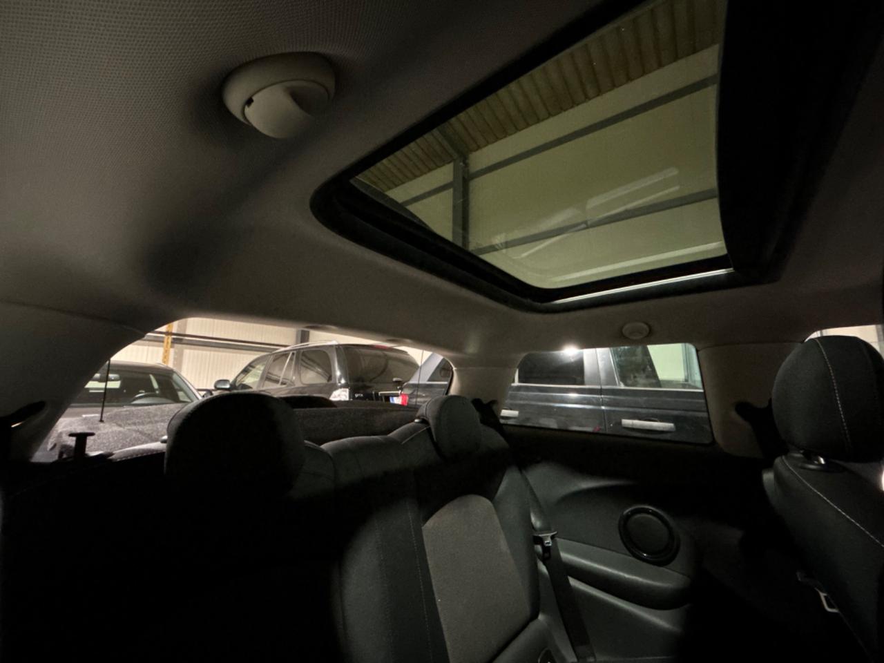 Mini Cooper D 1.5 3p