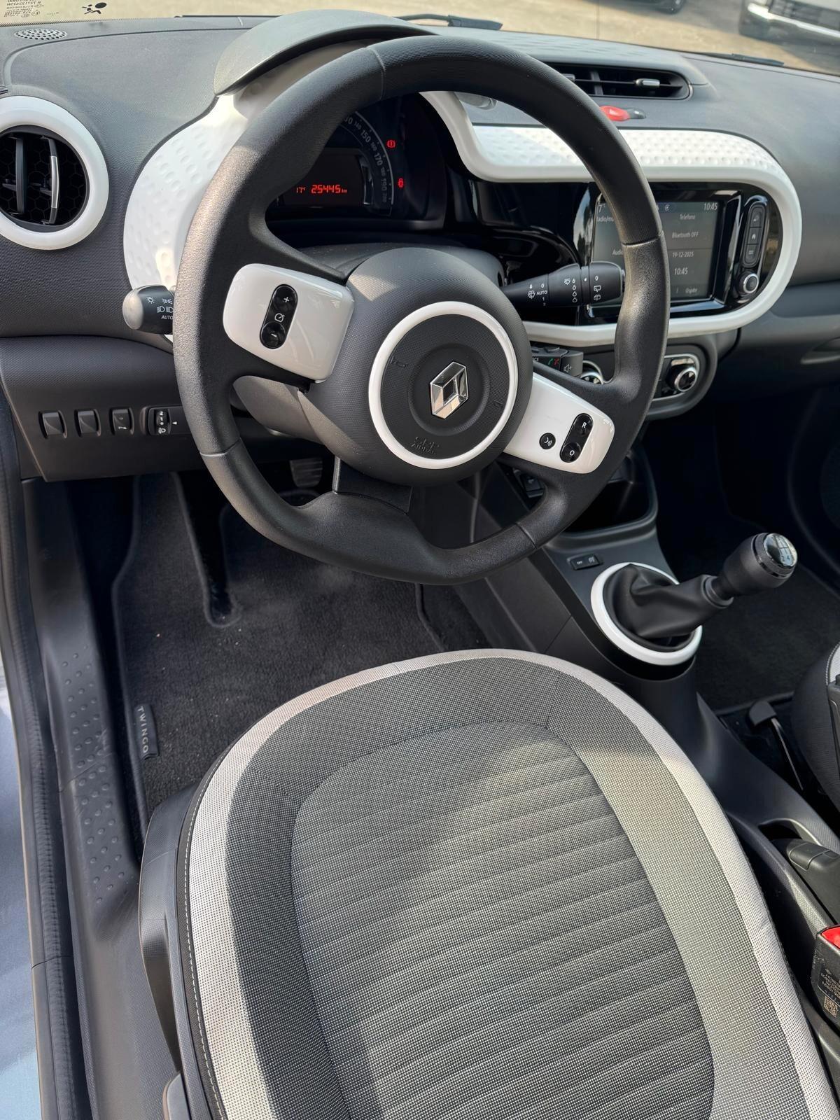 Renault Twingo SCe 65 CV Urban Night