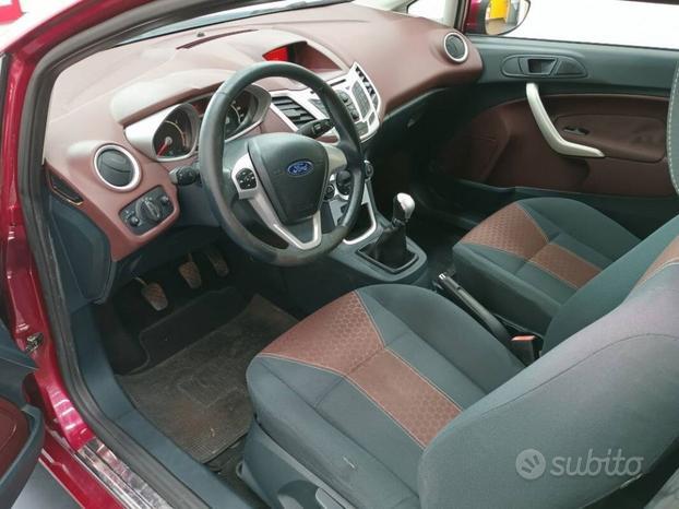 Ford Fiesta VI 2008 1.2 16v Titanium 82cv 3p