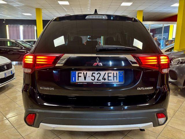 MITSUBISHI Outlander 2.2 DI-D 4WD Instyle Plus7P.TI TETTO BLOCCO DIFF.