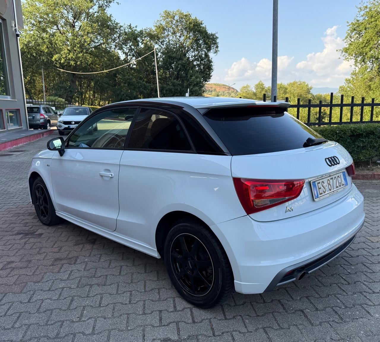 Audi A1 1.6 TDI S line edition plus Neopatentati