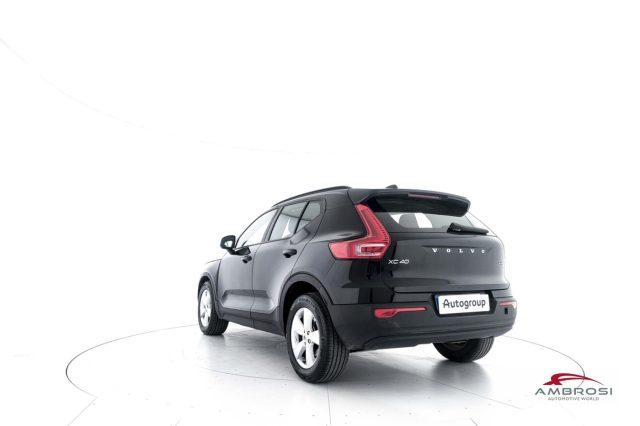 VOLVO XC40 D4 AWD Geartronic Momentum - PER OPERATORI DEL SET