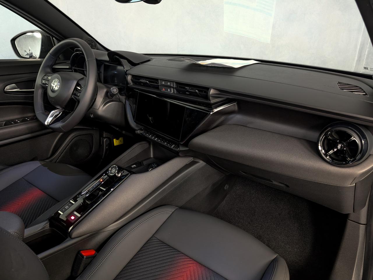 Alfa Romeo Junior 1.2 Hybrid 136cv eDCT6 Tech Speciale