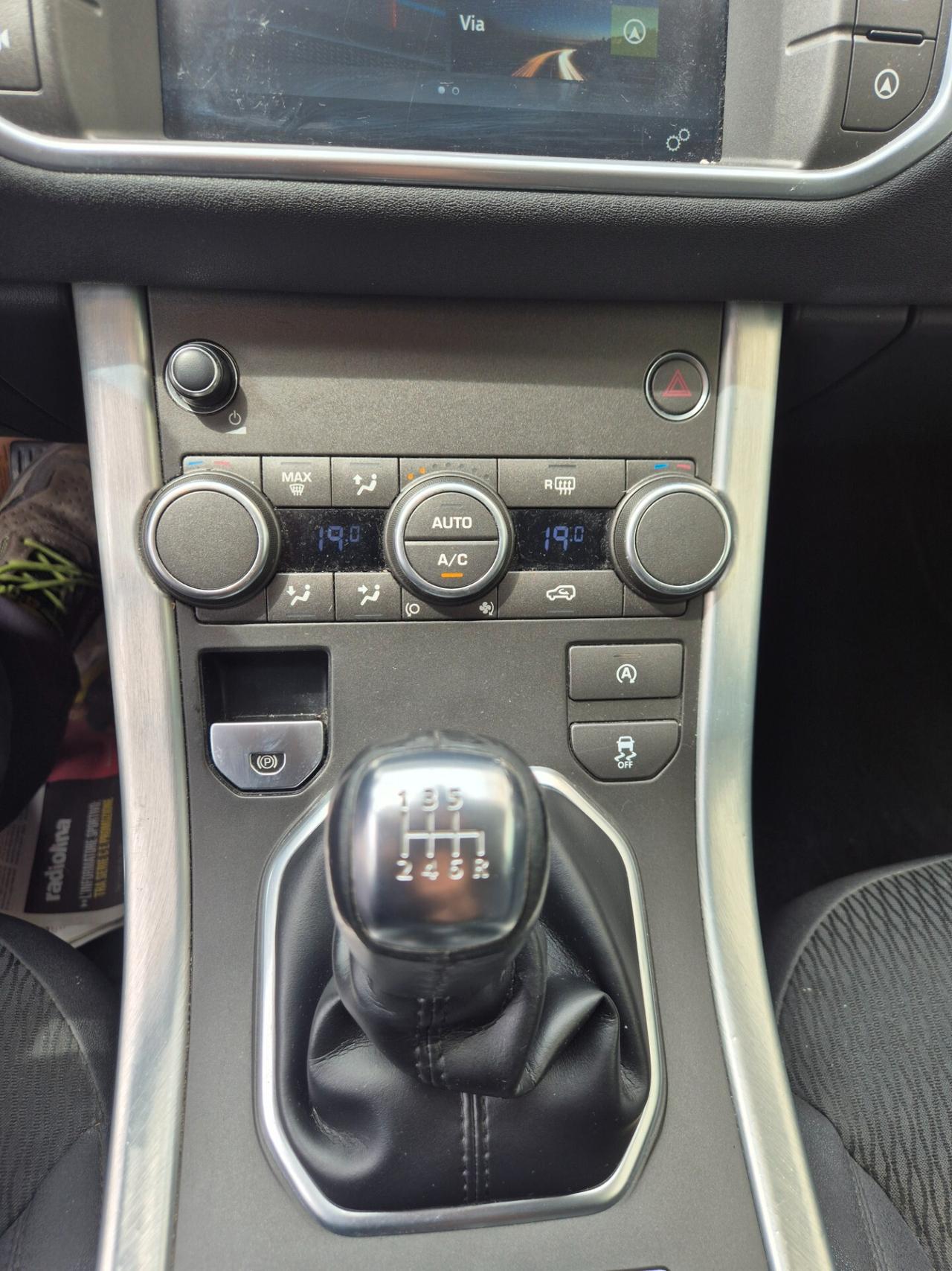 Land Rover Range Rover Evoque 2.0 TD4 150 CV 5p. Pure