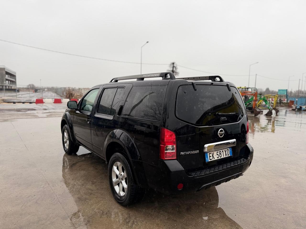 Nissan Pathfinder 2.5 dCi 190cv - 7 POSTI