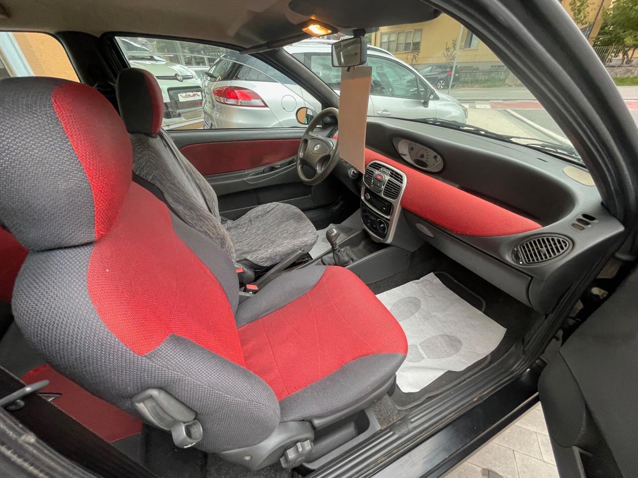 Lancia Y 1.2i cat Elefantino Blu